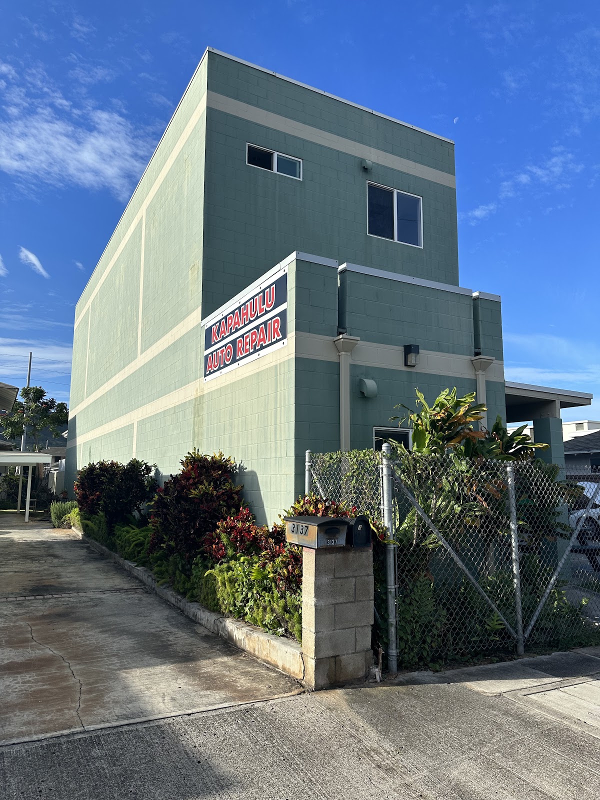 Kapahulu Auto Repair in Waikiki