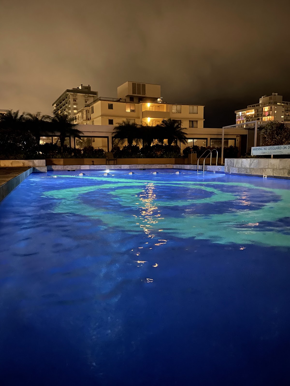 Hilton Waikiki Beach Resort & Spa photo 3