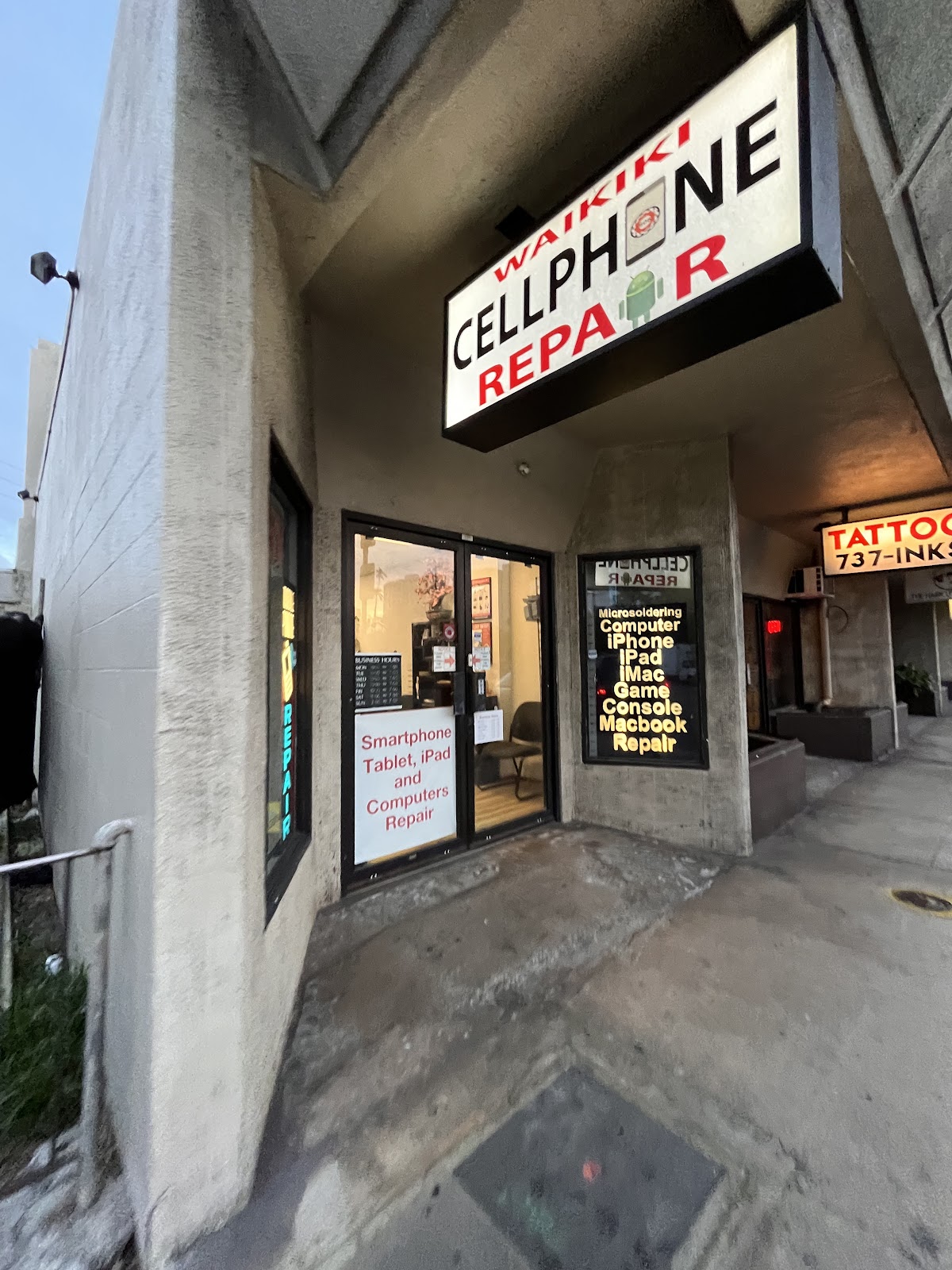 Waikiki Cell Phone Repair photo 2