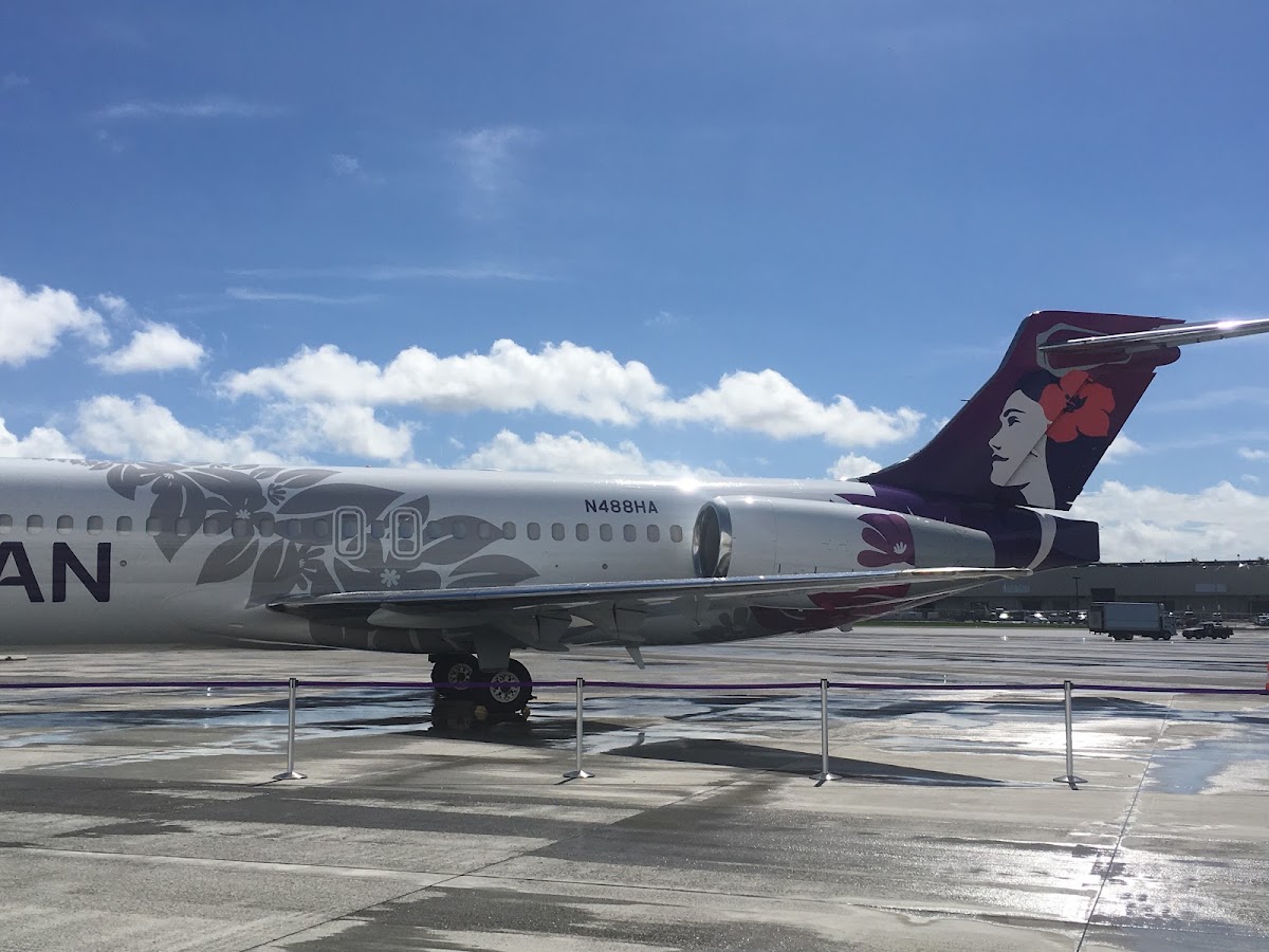 Hawaiian Airlines-Koapaka photo 2