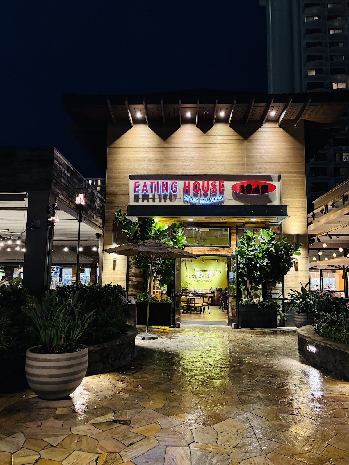 Eating House 1849 Waikiki - International Market Place photo 4