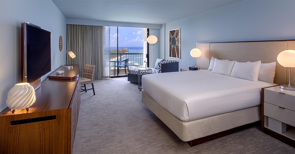 Hyatt Regency Waikiki Beach Resort and Spa photo 2
